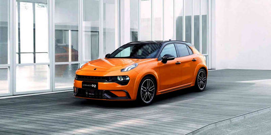 Електромобил Lynk & Co 02 Z20 (L&C) - Фронтален изглед под ъгъл