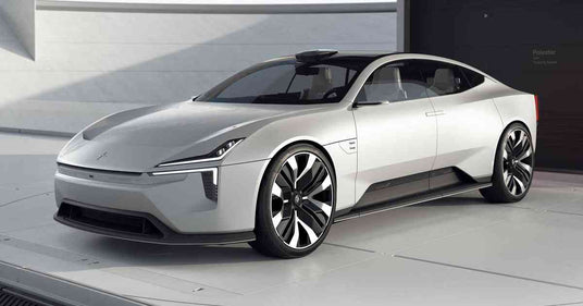 Електромобил Polestar 5 - Фронтален изглед под ъгъл