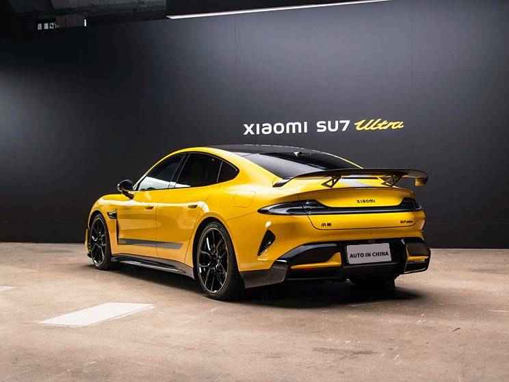 Xiaomi SU7 Ultra с ускорение 0–100 км/ч под 2 секунди