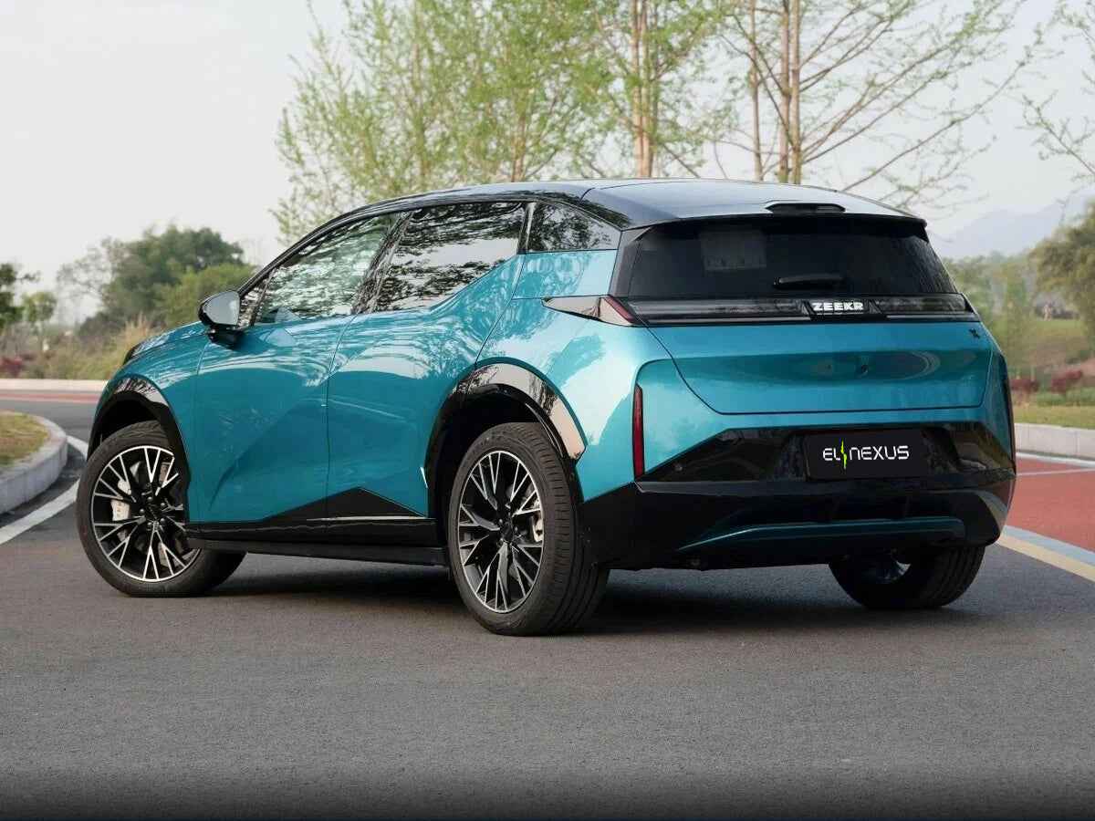 Zeekr X Performance 4WD 66 kW 422 к.с 4x4 отзад - багажник и брония
