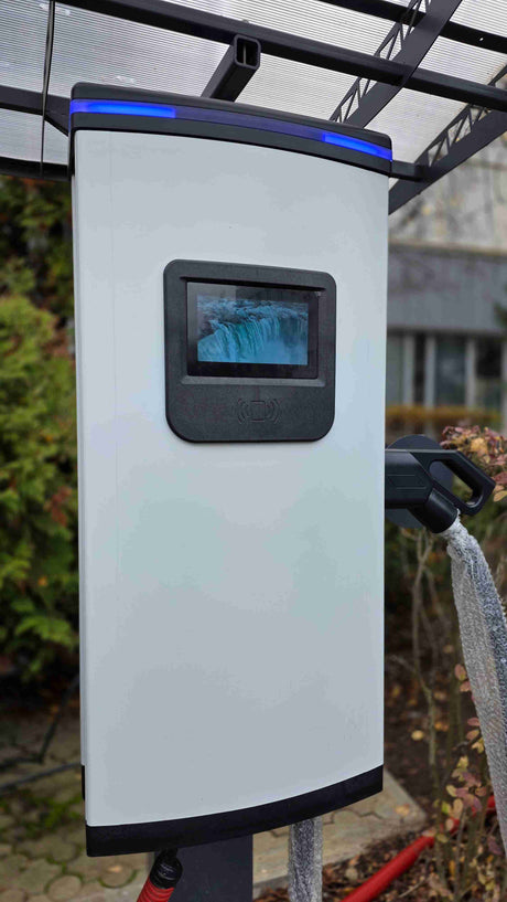 Бърза зарядна станция,българско производство, за зареждане на електрически автомобили 