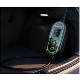 Мобилно зарядно устройство ELNexus, съхранявано в багажника на автомобил за лесно пренасяне