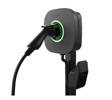 Зарядна станция EVO, монтирана на метален пост за външна употреба